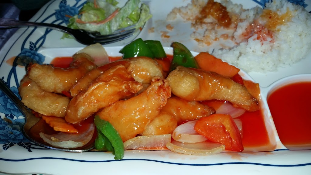 Hongs Garden | restaurant | 333 E 2nd St, Parachute, CO 81635, USA | 9702856888 OR +1 970-285-6888