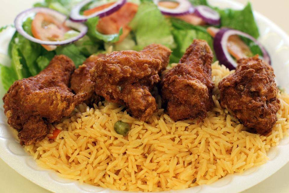 Crown Fried Chicken | meal takeaway | 404 N Main St, Brockton, MA 02301, USA | 5085871011 OR +1 508-587-1011