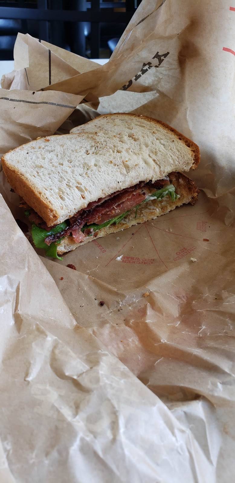 Arbys | restaurant | 15195 E, Twelve Mile Rd, Roseville, MI 48066, USA | 5867797735 OR +1 586-779-7735