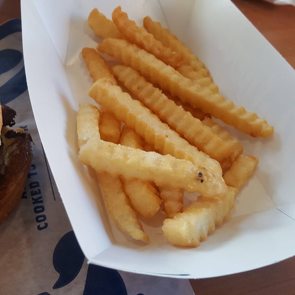 Culvers | restaurant | 3900 E Grand River Ave, Howell, MI 48843, USA | 5172255907 OR +1 517-225-5907