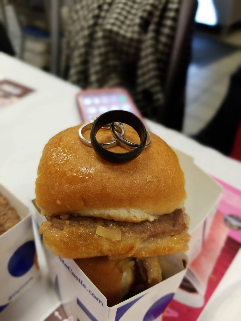 White Castle | restaurant | 3705 Bardstown Rd, Louisville, KY 40218, USA | 5024564326 OR +1 502-456-4326