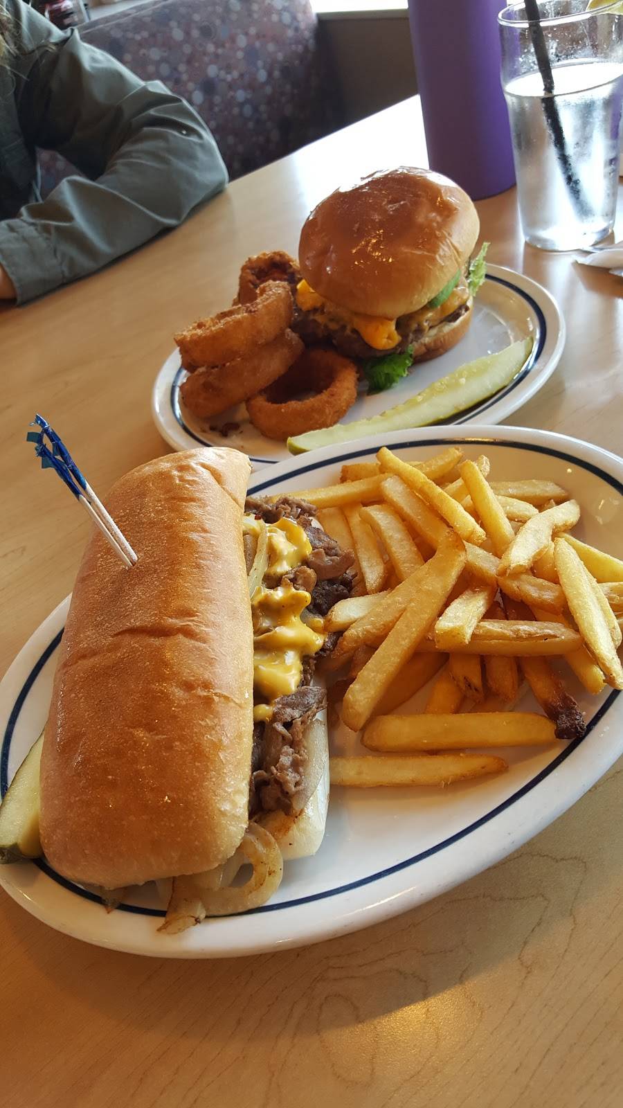 IHOP | restaurant | 297 S Randolph Ave, Brea, CA 92821, USA | 7149904467 OR +1 714-990-4467