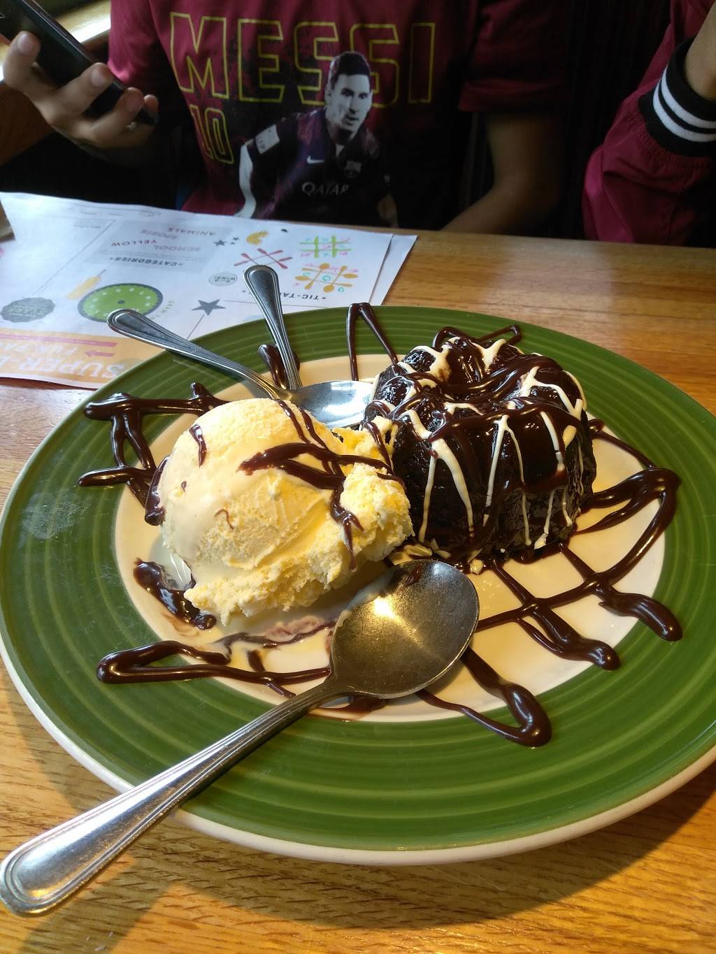 Applebees Grill + Bar | restaurant | 12717 SE 2nd Cir, Vancouver, WA 98684, USA | 3609448088 OR +1 360-944-8088