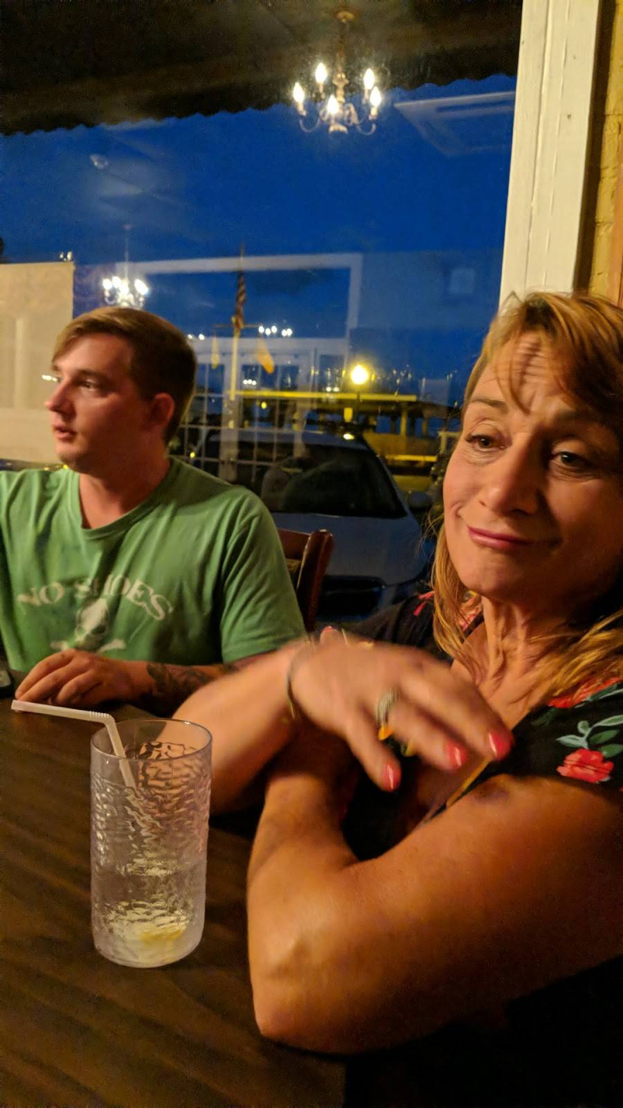 Captain Seagles Restaurant | restaurant | 104 St Marys St W, St Marys, GA 31558, USA | 9128822472 OR +1 912-882-2472