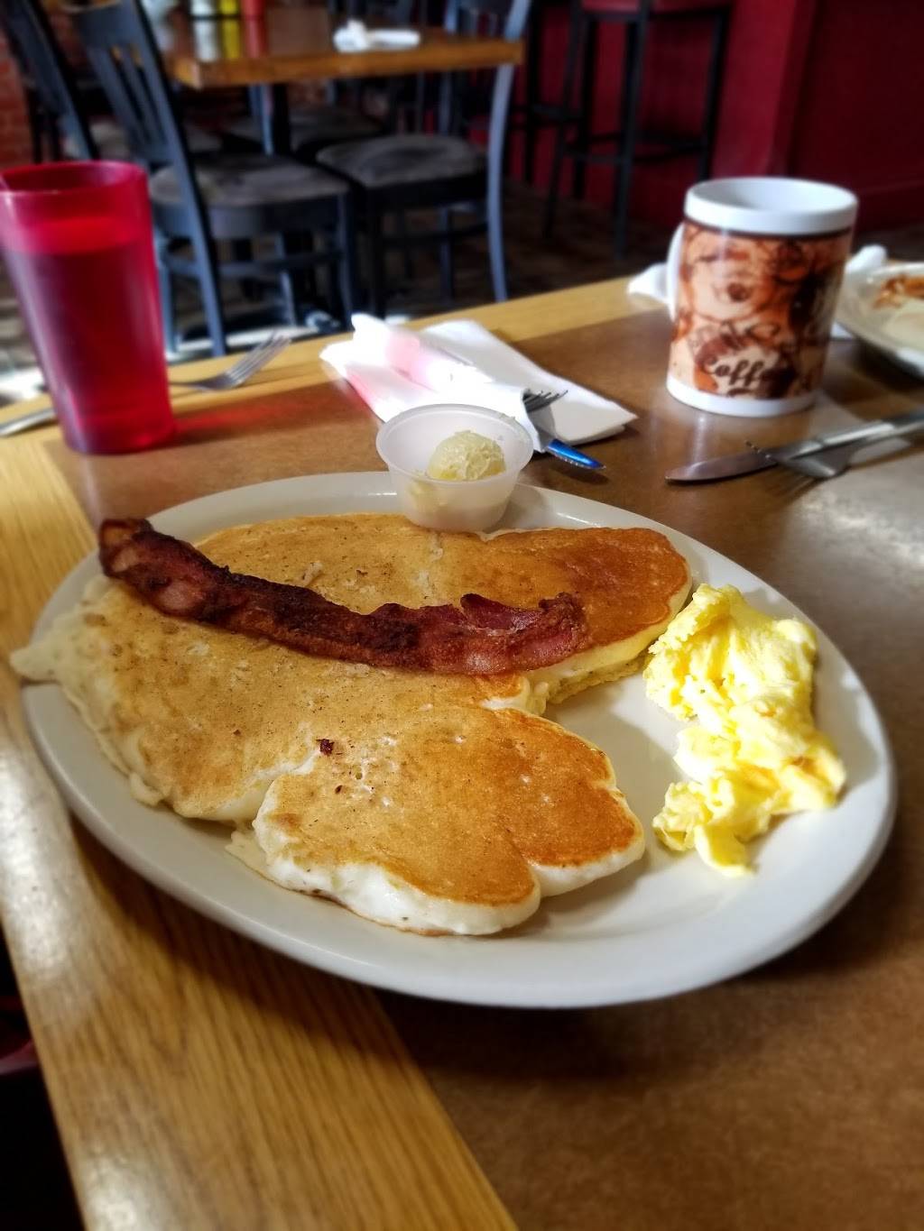 Breakfast & Burgers | restaurant | 286 Main St, Independence, OR 97351, USA | 5038389907 OR +1 503-838-9907