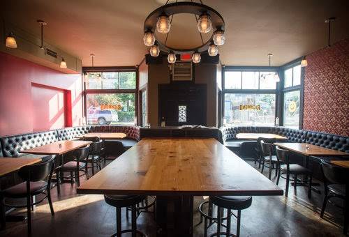 The Richmond Bar | restaurant | 3203 SE Division St, Portland, OR 97202, USA | 5032083075 OR +1 503-208-3075