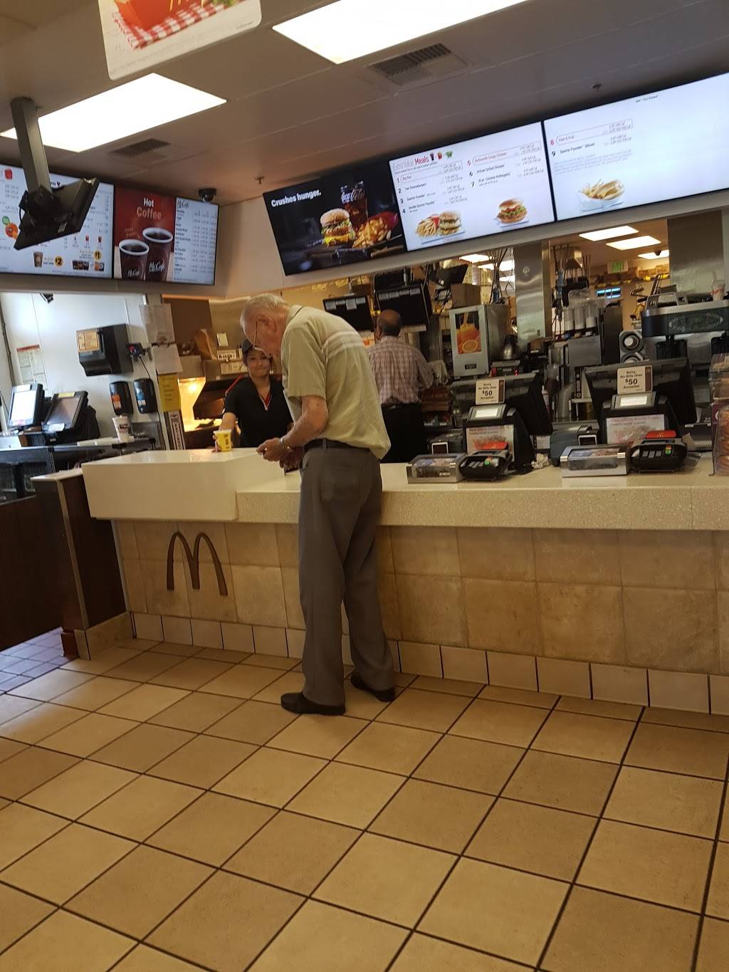 McDonalds | cafe | 879 Hopper Ave, Santa Rosa, CA 95403, USA | 7075232534 OR +1 707-523-2534