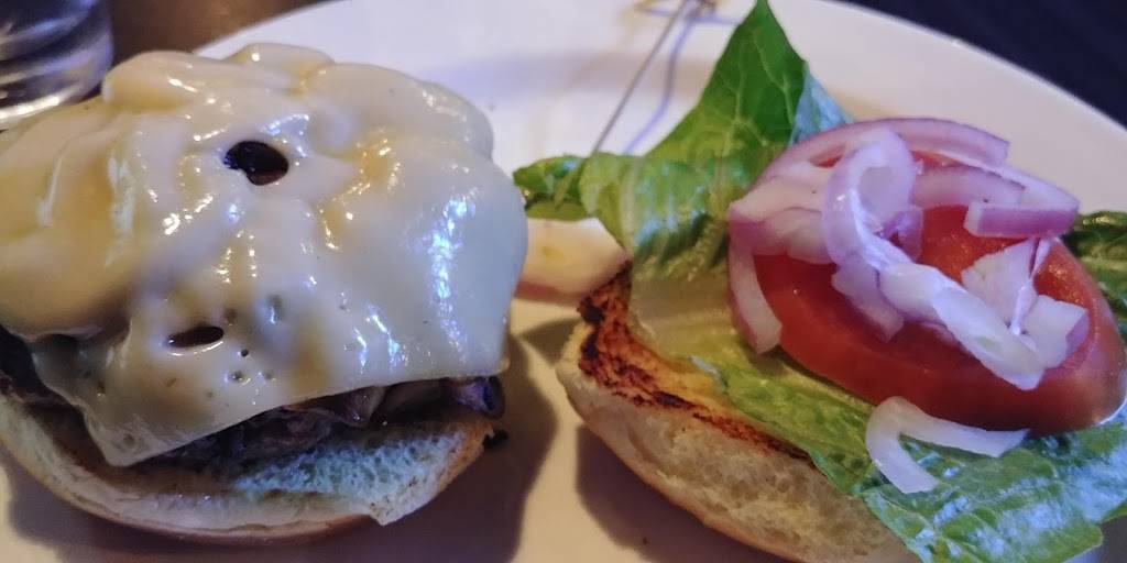 Honey Whytes All American Cafe | restaurant | 2116 E Main St, Richmond, VA 23223, USA | 8046436022 OR +1 804-643-6022