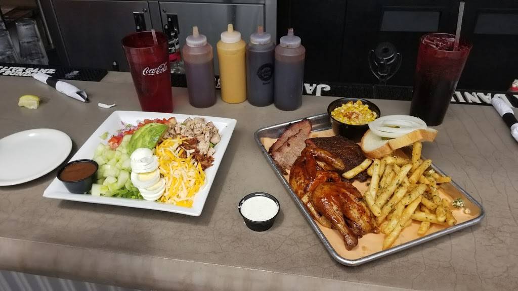 Lockharts BBQ Lake Orion | restaurant | 37 E Flint St, Lake Orion, MI 48362, USA | 2486909362 OR +1 248-690-9362