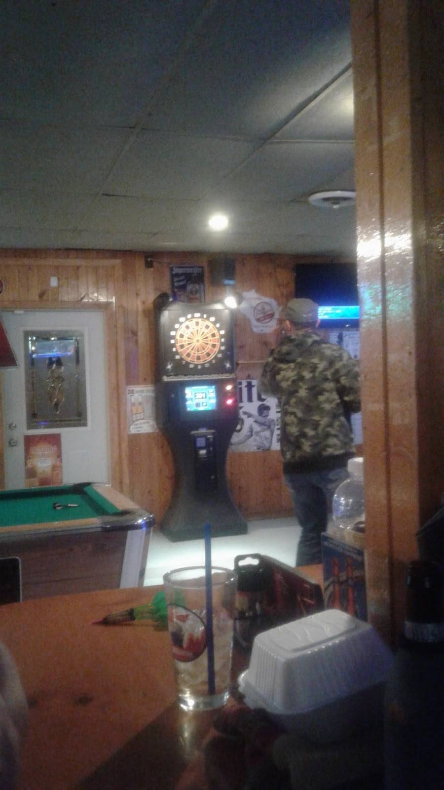 Jen & Tonics | restaurant | 203550 WI-49, Wittenberg, WI 54499, USA | 7154547077 OR +1 715-454-7077