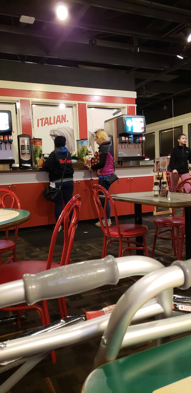 Fazolis | restaurant | 721 41st Ave Dr, Moline, IL 61265, USA | 3097971303 OR +1 309-797-1303