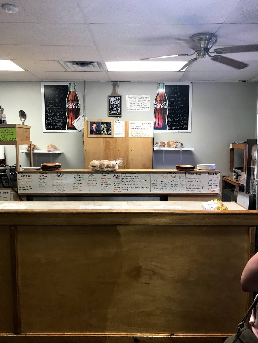 Bearss Sandwiches | restaurant | 14022 N Florida Ave, Tampa, FL 33613, USA | 8139619486 OR +1 813-961-9486