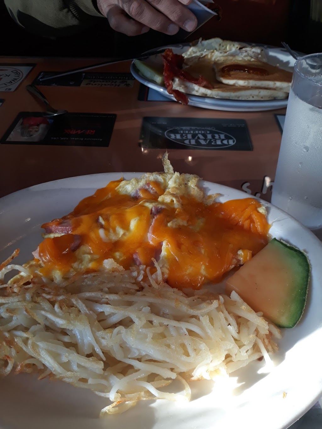 Jeffreys Restaurant | restaurant | 300 S McClellan Ave, Marquette, MI 49855, USA | 9062255445 OR +1 906-225-5445