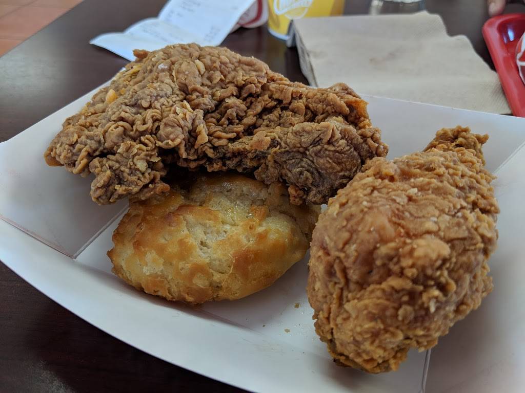 Churchs Chicken | restaurant | 7301 Bancroft Ave, Oakland, CA 94605, USA | 5105685152 OR +1 510-568-5152