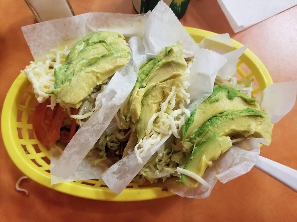 Tortillería y Taquerías Atotonilco | restaurant | 1637 S Blue Island Ave, Chicago, IL 60608, USA | 3122264817 OR +1 312-226-4817