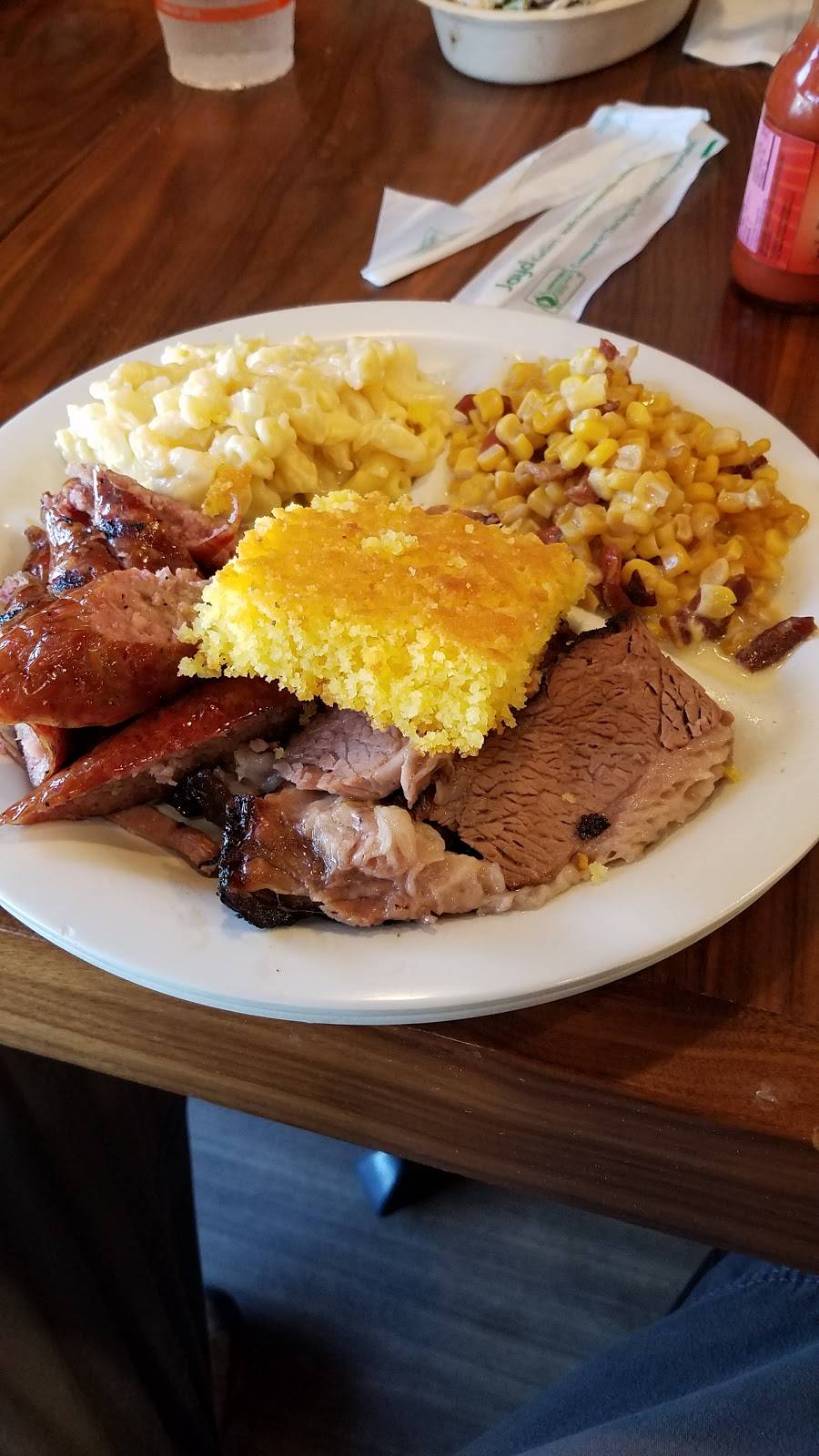 Satchels BBQ | meal takeaway | 3035 Washtenaw Ave, Ann Arbor, MI 48104, USA | 7349715100 OR +1 734-971-5100