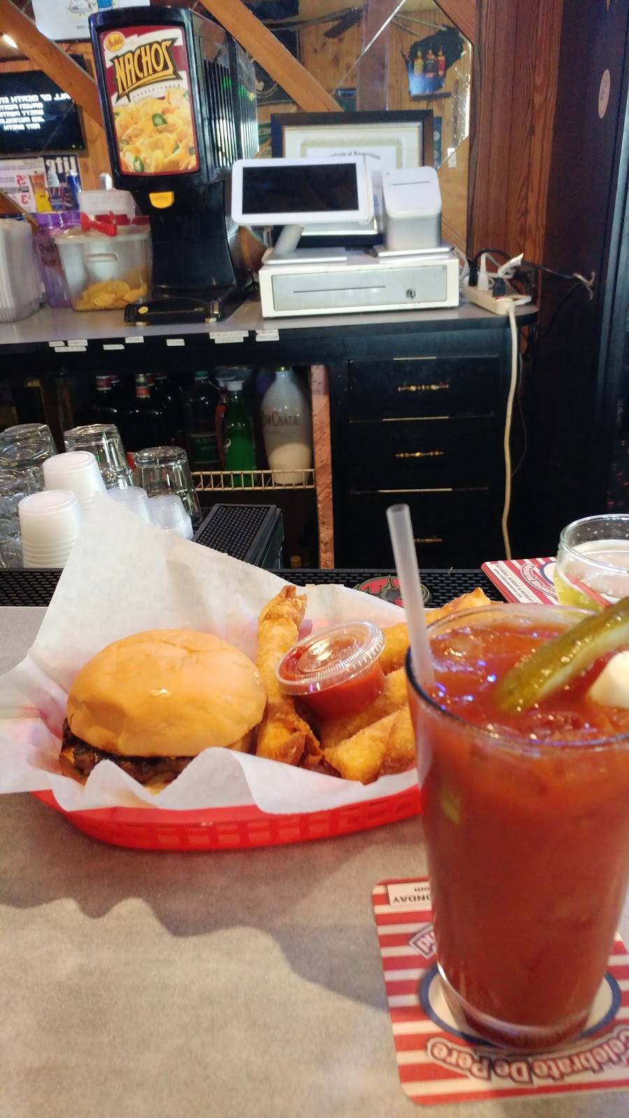 Replay Sports Bar & Grill | restaurant | 1731 Ft Howard Ave, De Pere, WI 54115, USA | 9203309011 OR +1 920-330-9011