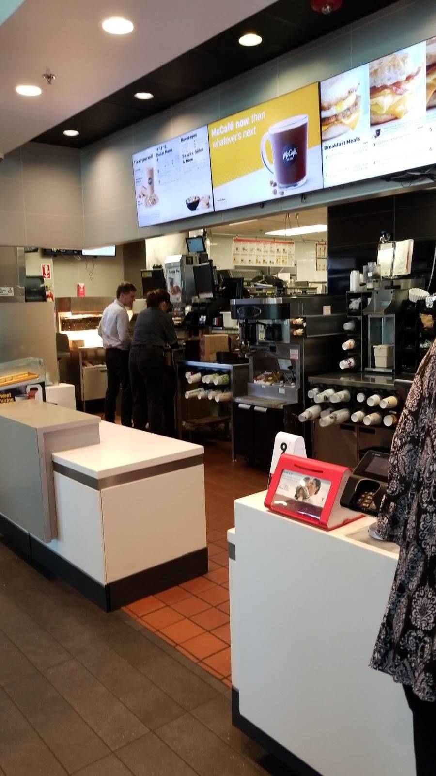 McDonalds | cafe | 10785 W Olive Ave, Peoria, AZ 85345, USA | 6239771720 OR +1 623-977-1720