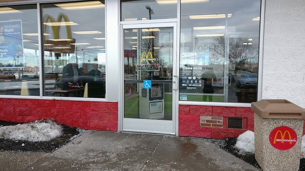 McDonalds | cafe | 171 Market St, Potsdam, NY 13676, USA | 3152656890 OR +1 315-265-6890