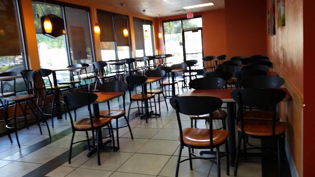 Jack in the Box | restaurant | 7110 Camino Arroyo, Gilroy, CA 95020, USA | 4088478131 OR +1 408-847-8131