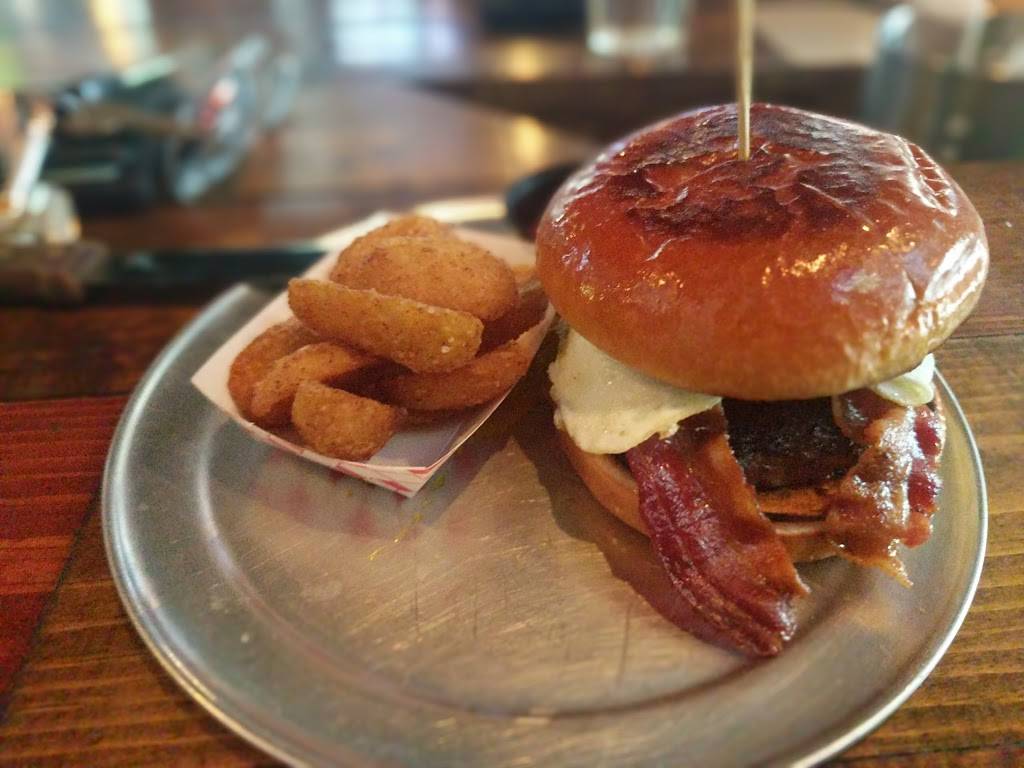 Cammaranos Neighborhood Grill | restaurant | 575 Country Club Dr, Simi Valley, CA 93065, USA | 8055814745 OR +1 805-581-4745