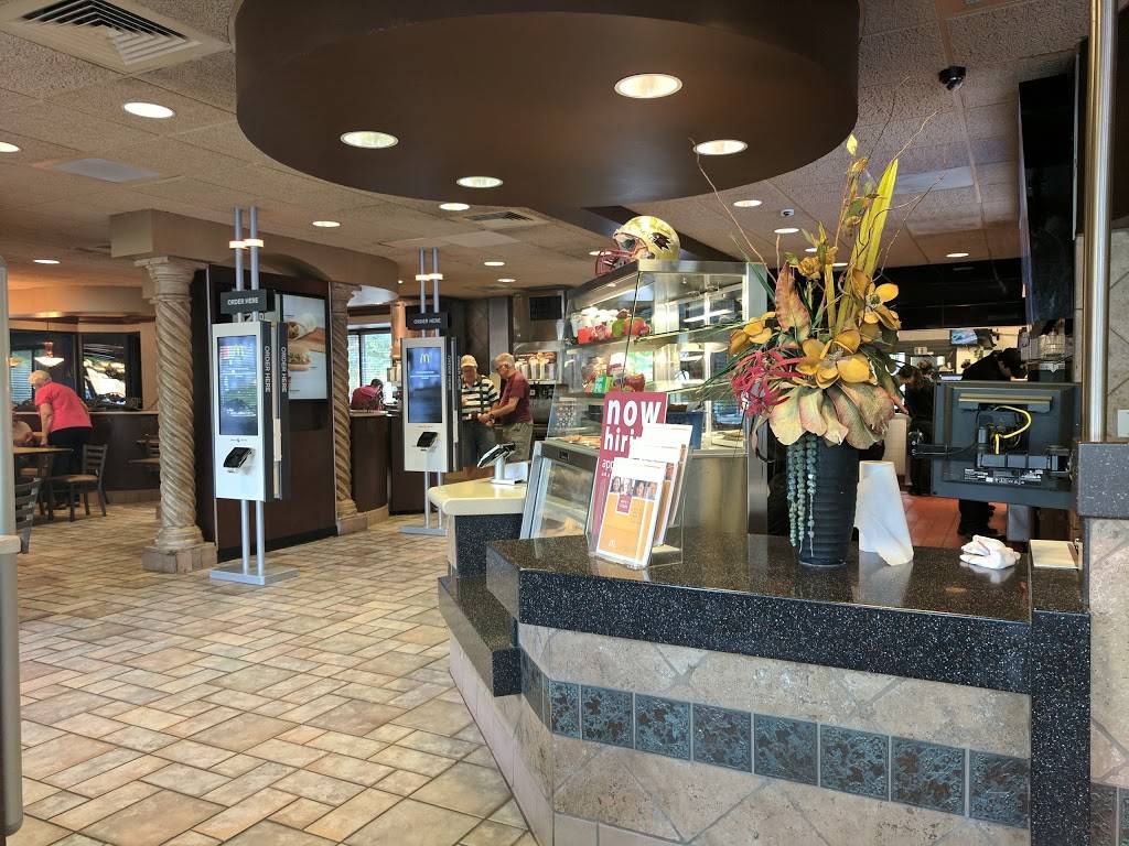 McDonalds | cafe | 12388 SW Scholls Ferry Rd, Tigard, OR 97223, USA | 5035906497 OR +1 503-590-6497