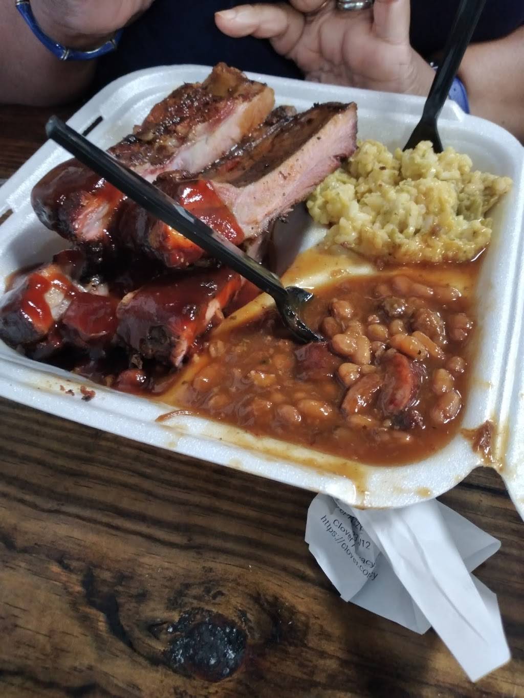 Hog Heaven BBQ | restaurant | 3204 Ellisville Blvd, Laurel, MS 39440, USA | 6014269795 OR +1 601-426-9795