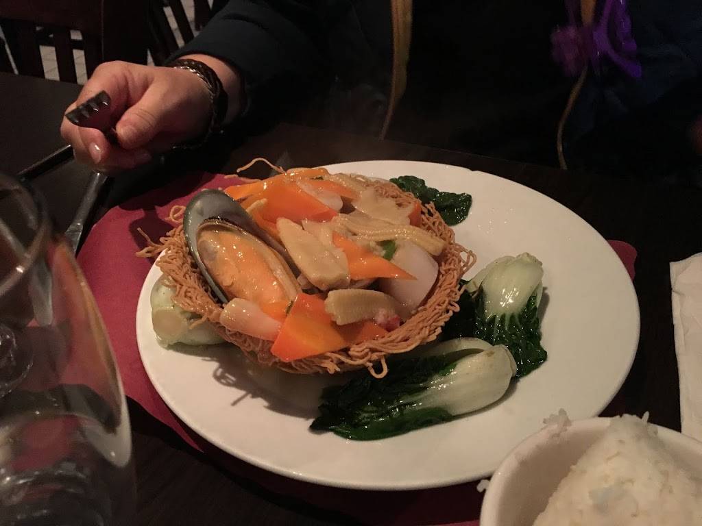 Restaurant Cari | restaurant | 5000 3e Av O, Québec, QC G1H 6G3, Canada | 4186278989 OR +1 418-627-8989