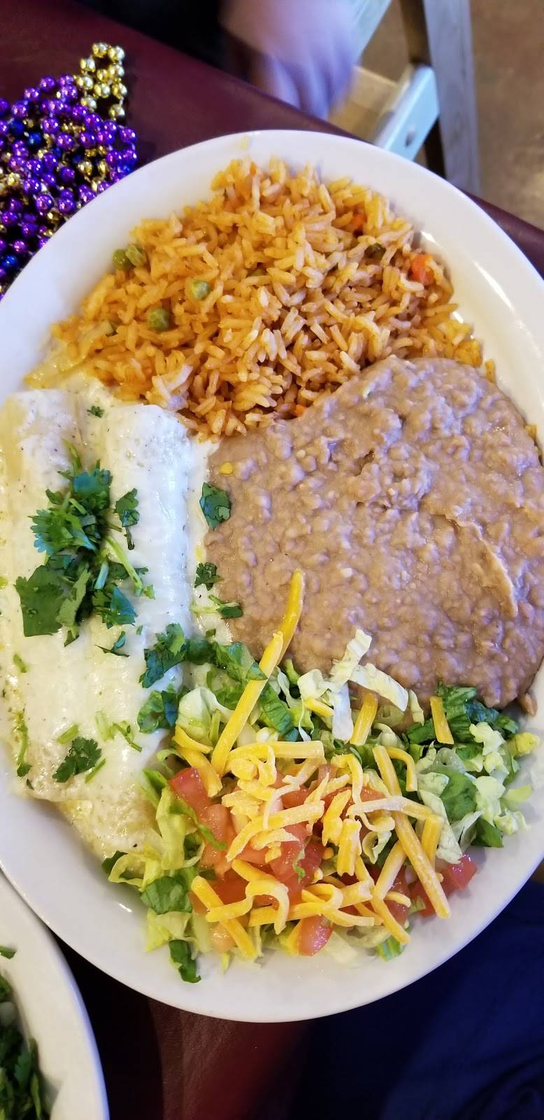 Sazon Mexican Cafe | cafe | 9822 Potranco Rd, San Antonio, TX 78251, USA | 2102561500 OR +1 210-256-1500