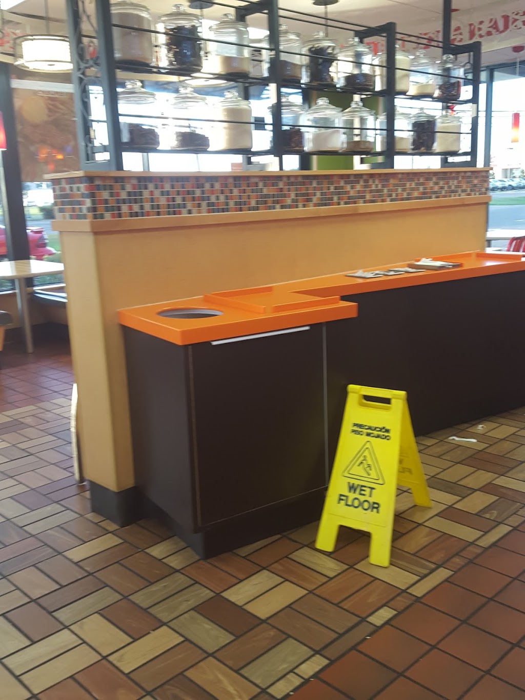 Popeyes Louisiana Kitchen | restaurant | 1950 Louisville Ave, Monroe, LA 71201, USA | 3183231425 OR +1 318-323-1425