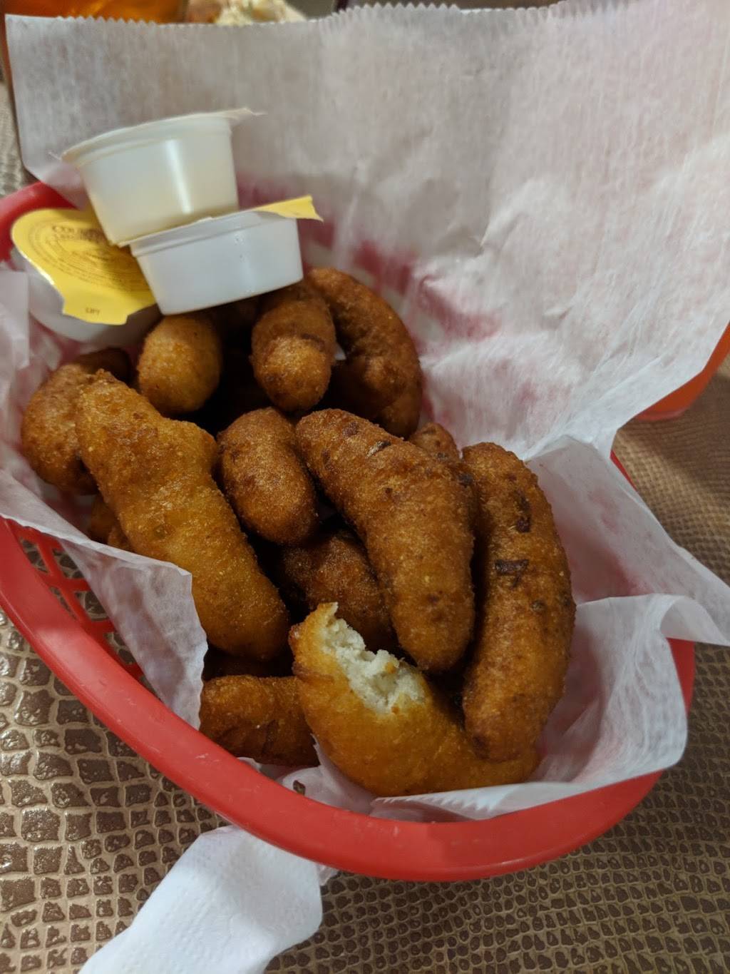 Old York Seafood Family Restaurant | restaurant | 1880 Old York Rd, York, SC 29745, USA | 8036849485 OR +1 803-684-9485