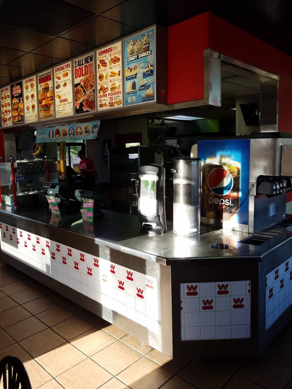Wienerschnitzel | restaurant | 2155 S 6th Ave, Tucson, AZ 85713, USA | 5206242720 OR +1 520-624-2720