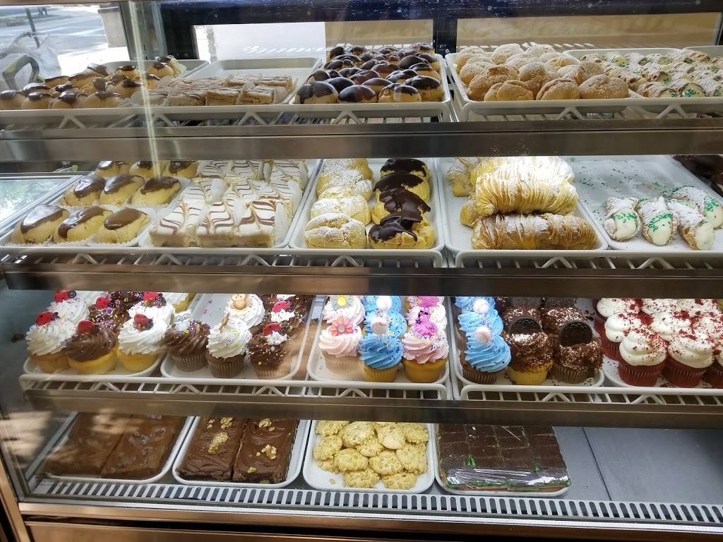 Cafe Amici | cafe | 4 Sycamore Ave, Ho-Ho-Kus, NJ 07423, USA | 2013896377 OR +1 201-389-6377