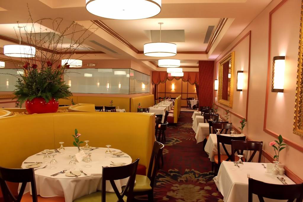 The Door | restaurant | 163-07 Baisley Blvd, Jamaica, NY 11434, USA | 7185251083 OR +1 718-525-1083