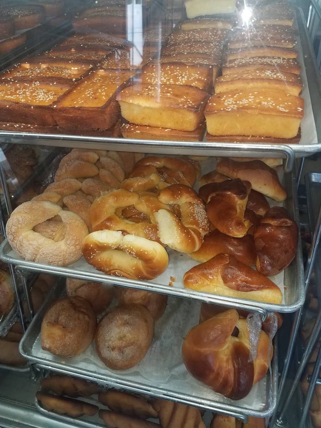 Panaderia El Salvador | bakery | 4873 Santa Monica Blvd, Los Angeles, CA 90029, USA | 3236660219 OR +1 323-666-0219