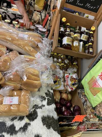 Kellys Butcher Shop & Deli | restaurant | 804 S Main St, Troy, IL 62294, USA | 6186676268 OR +1 618-667-6268