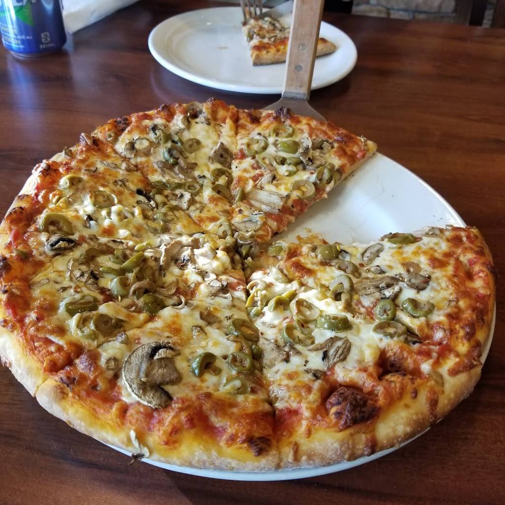 Antoninos Pizzeria & Panini | restaurant | 1801 Rutherford Rd, Concord, ON L4K 5R7, Canada | 9053034888 OR +1 905-303-4888