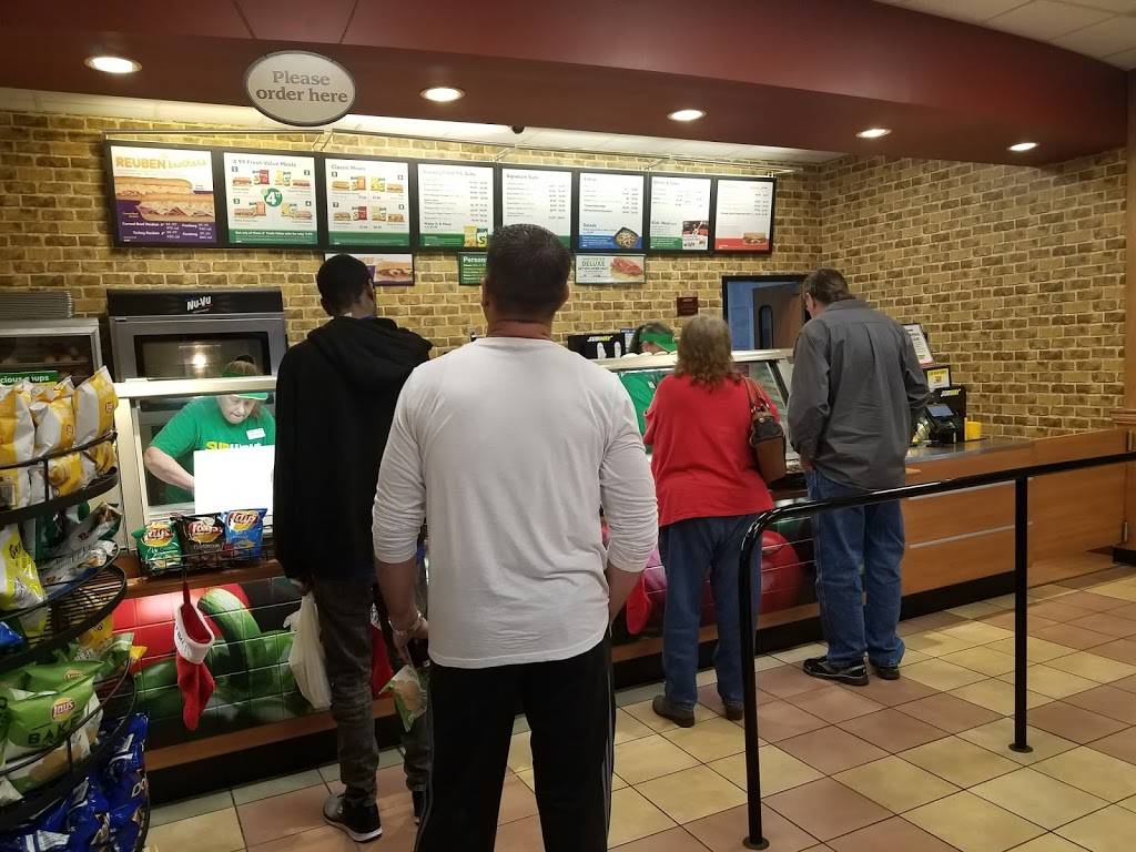 Subway | restaurant | 3555 Vine St, Middletown, PA 17057, USA | 7179481844 OR +1 717-948-1844