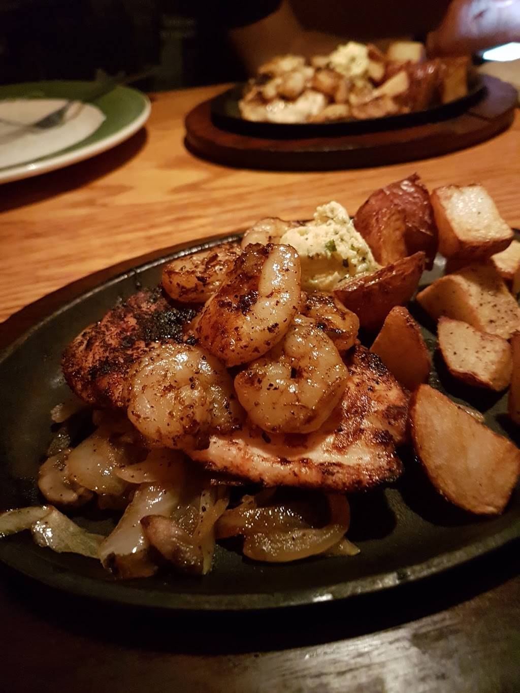 Applebees Grill + Bar | restaurant | 1957 N Jackson St, Tullahoma, TN 37388, USA | 9313932270 OR +1 931-393-2270