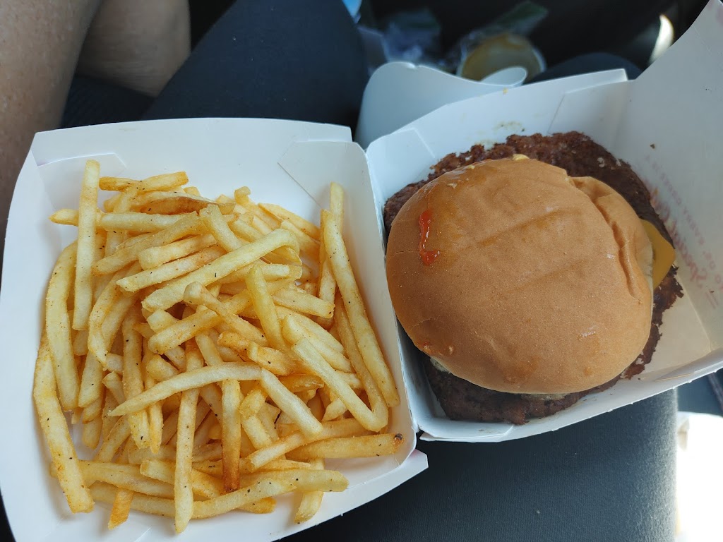 Freddys Frozen Custard & Steakburgers | restaurant | 802 E Chestnut St, Junction City, KS 66441, USA | 7852101123 OR +1 785-210-1123