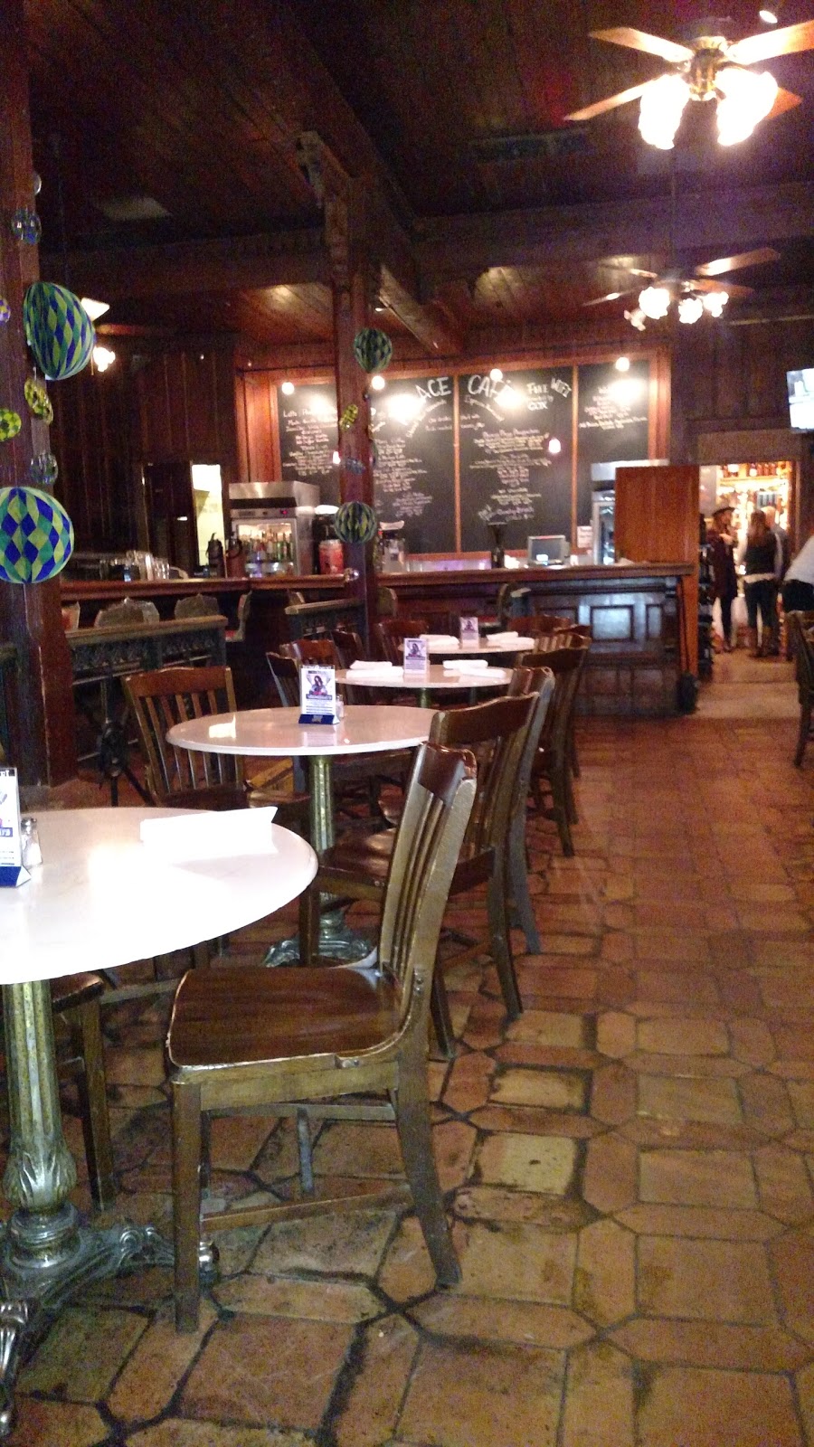 Rosie OGradys Inc | night club | 130 E Government St, Pensacola, FL 32502, USA | 8504346211 OR +1 850-434-6211