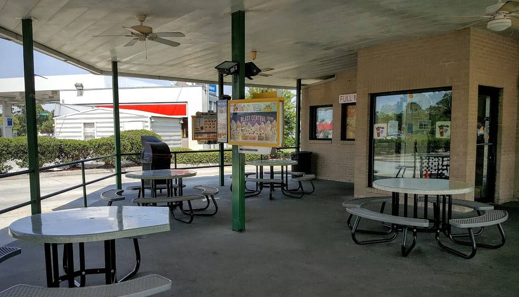 Sonic Drive-In | restaurant | 396 Canebrake Rd, Savannah, GA 31419, USA | 9129211080 OR +1 912-921-1080