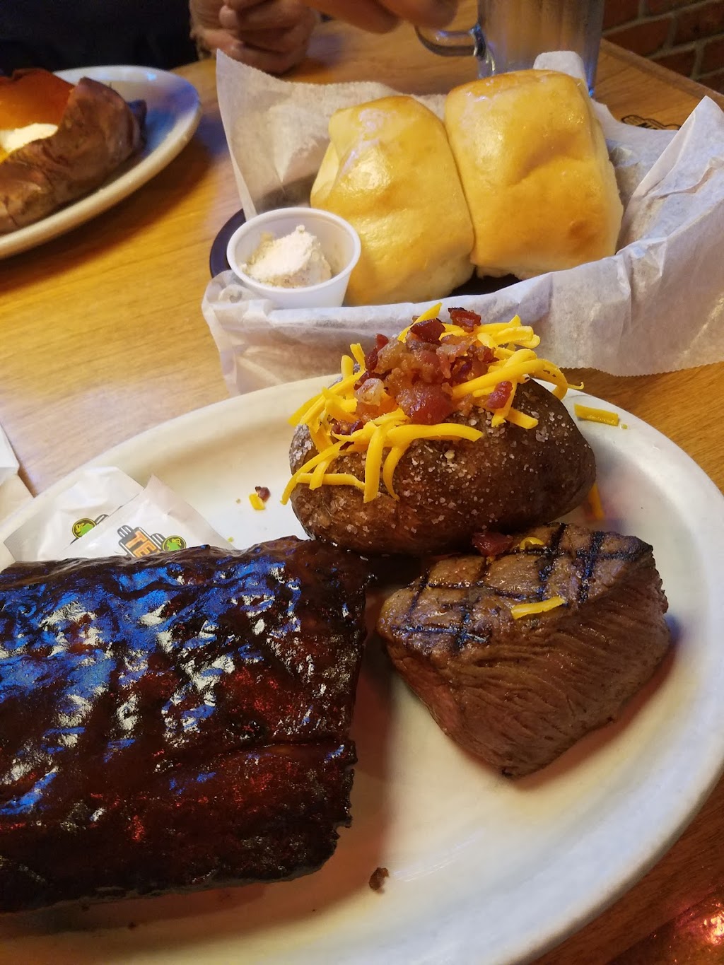 Texas Roadhouse | restaurant | 210 Miracle St, Evansville, WY 82636, USA | 3072650801 OR +1 307-265-0801