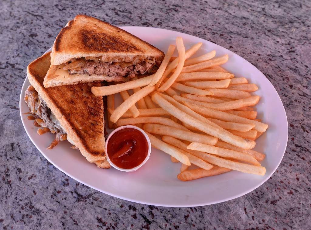 Big Earls Greasy Eats | restaurant | 6135 E Cave Creek Rd, Cave Creek, AZ 85331, USA | 4805757889 OR +1 480-575-7889