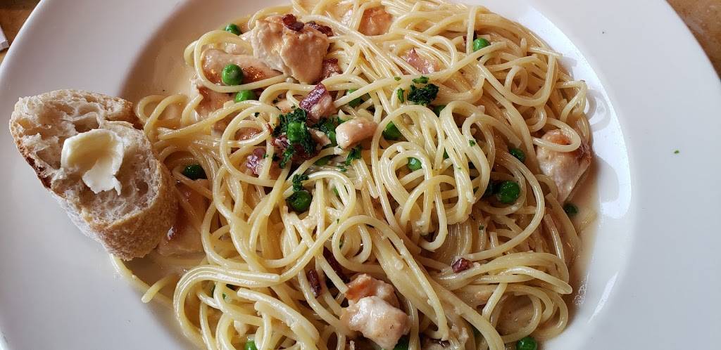 The Cheesecake Factory | restaurant | 2084 Hamilton Pl Blvd, Chattanooga, TN 37421, USA | 4234994447 OR +1 423-499-4447