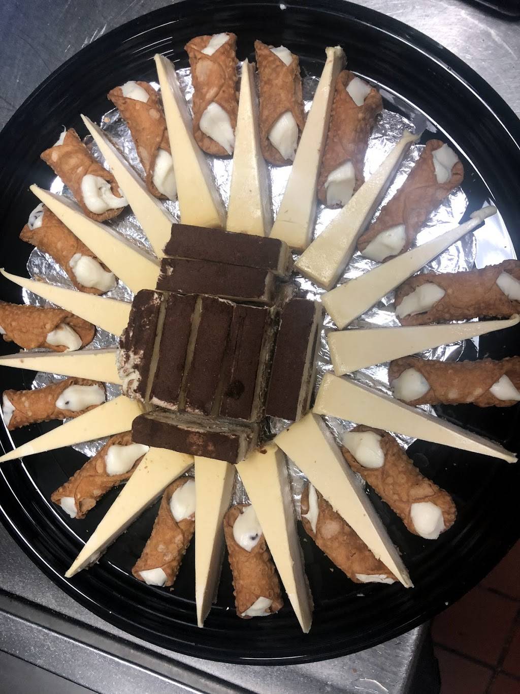 Sals Pizza & Steaks | restaurant | #328, 1111 Easton Rd, Warrington, PA 18976, USA | 2153432113 OR +1 215-343-2113