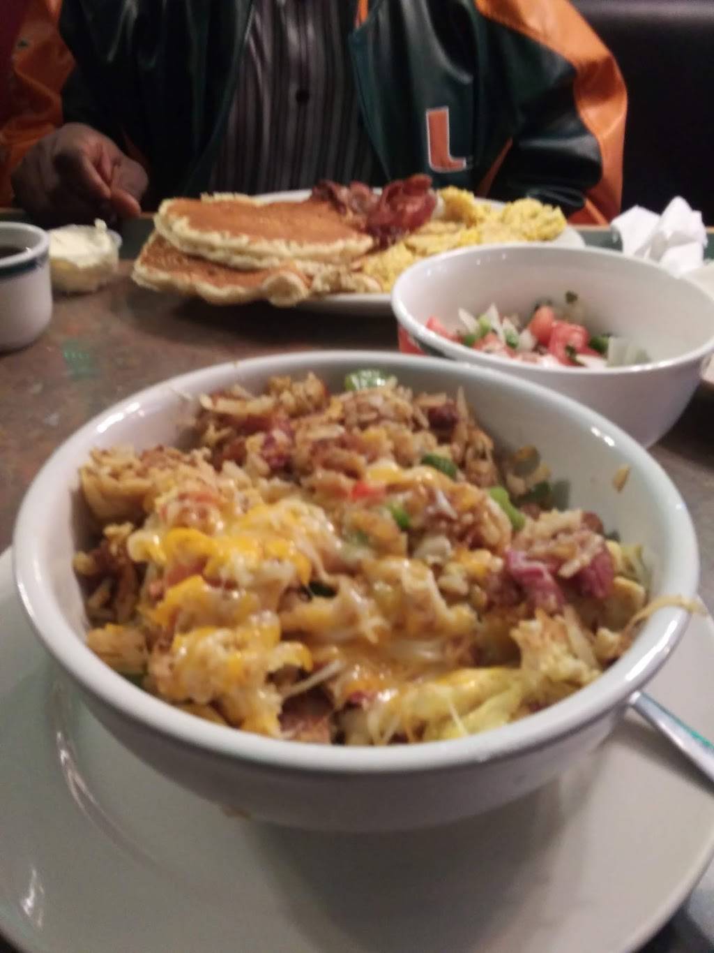 Bobs on Sheridan | restaurant | 422 Sheridan Rd, Racine, WI 53403, USA | 2625539119 OR +1 262-553-9119