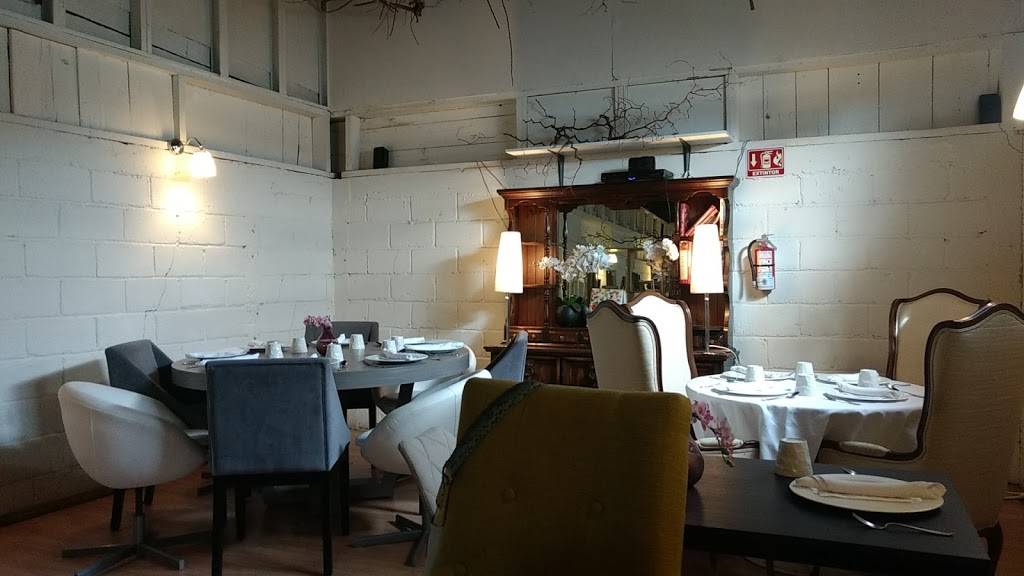 Restaurante Amores | restaurant | Presidente Adolfo de La Huerta 63, Primera, 21400 Tecate, B.C., Mexico | 016651221323 OR +52 665 122 1323