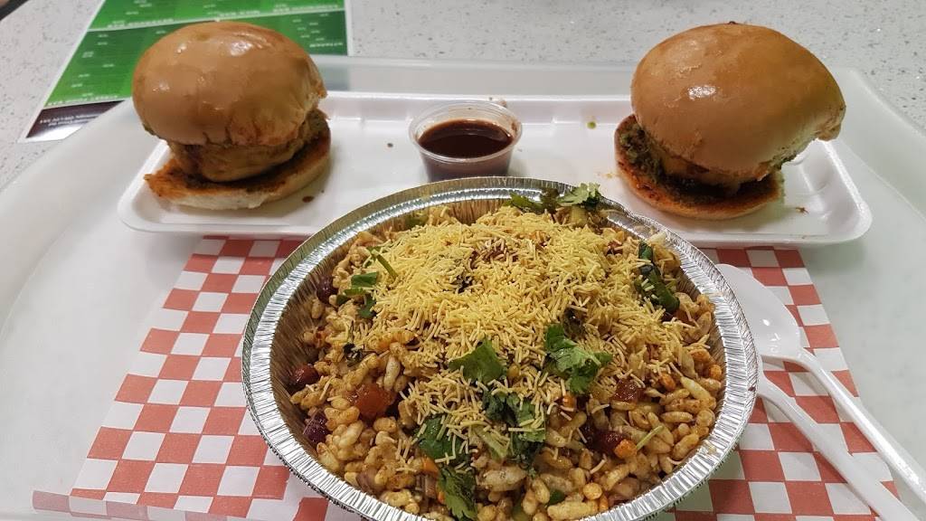 ROYAL PAAN | restaurant | 1010 Dream Crest Rd Unit 4, Mississauga, ON L5V 3A4, Canada | 9058130004 OR +1 905-813-0004