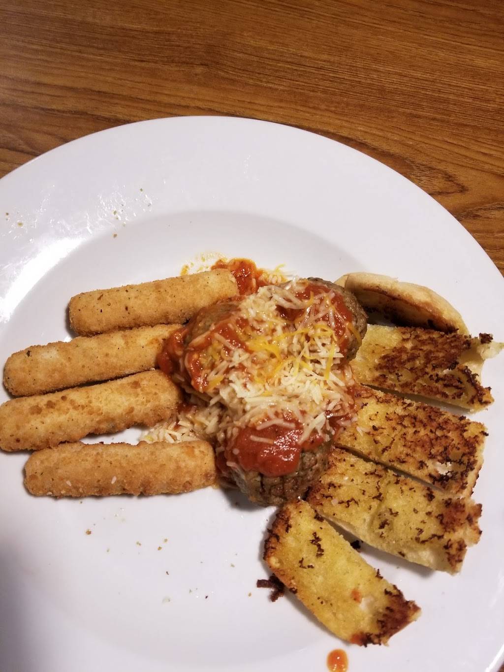 Dennys | restaurant | 4024 Vestal Pkwy E, Vestal, NY 13850, USA | 6077989660 OR +1 607-798-9660